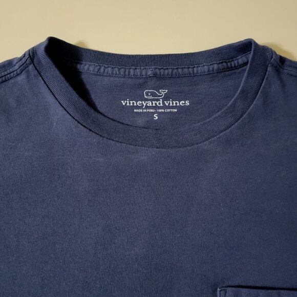 Vineyard Vines Garland Logo Box Long Sleeve Pocket Tee - Picture 10 of 16